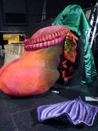 Illustration for article titled Low Budget Audrey 2 proves Little Shop Of Horrors production also isn’t cheap